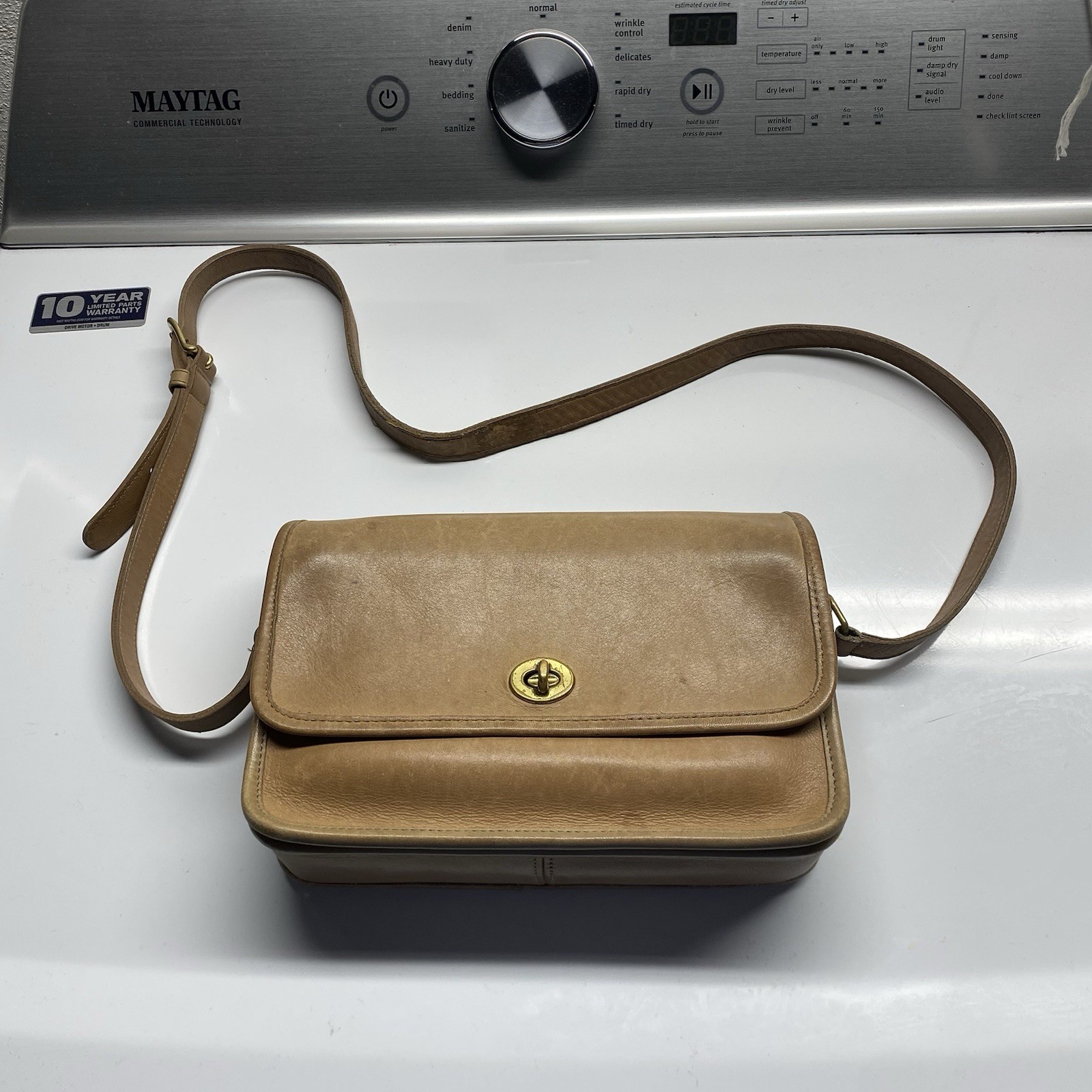 Vintage Coach Compartment Bag 9850 Tan Leather NYC Made in USA Turnlock Bag