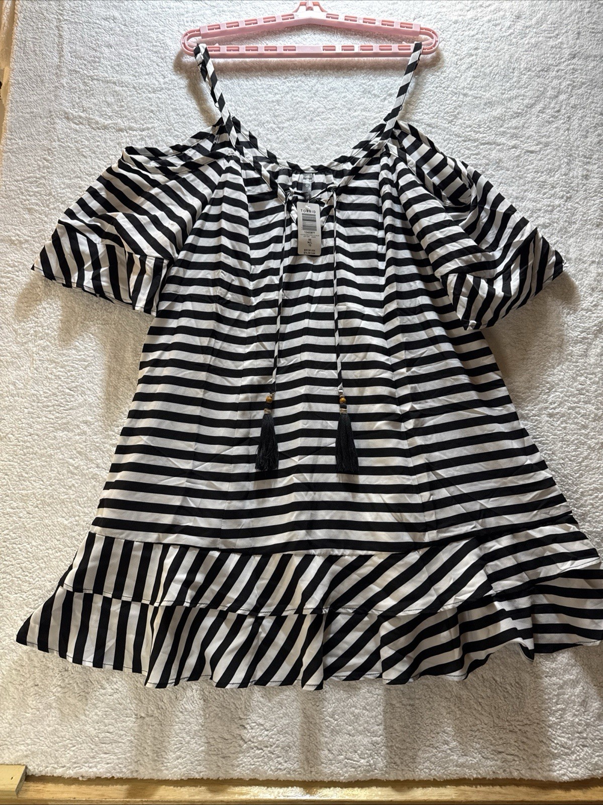 Torrid Women’s 00 Black White Striped Cold Shoulder Ruffle Hem Tunic Top NWT