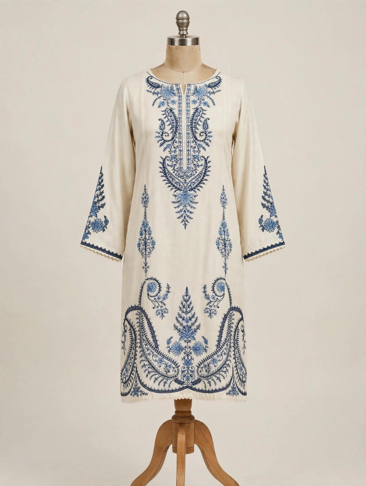 Original Maria B Pakistani Linen 3-Piece Suit - Large 42, Winter Shawl