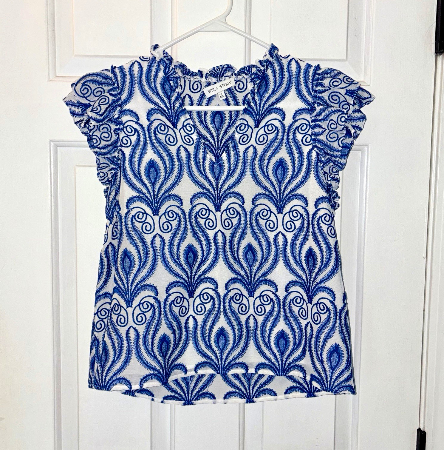 Willa Story Anthropologie Blue & White Geometric Ruffle Blouse Size S Women Boho