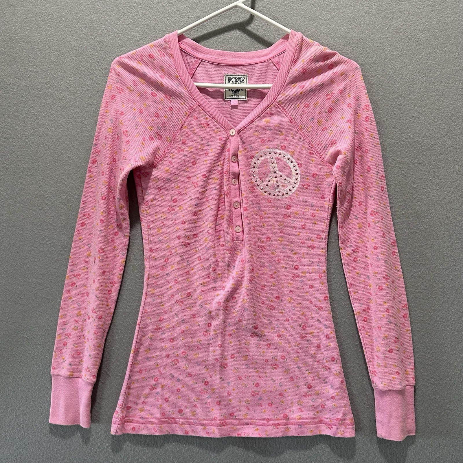 VINTAGE Y2K Pink Victorias Secret Henley Thermal Top Women’s Size M Peace Sign