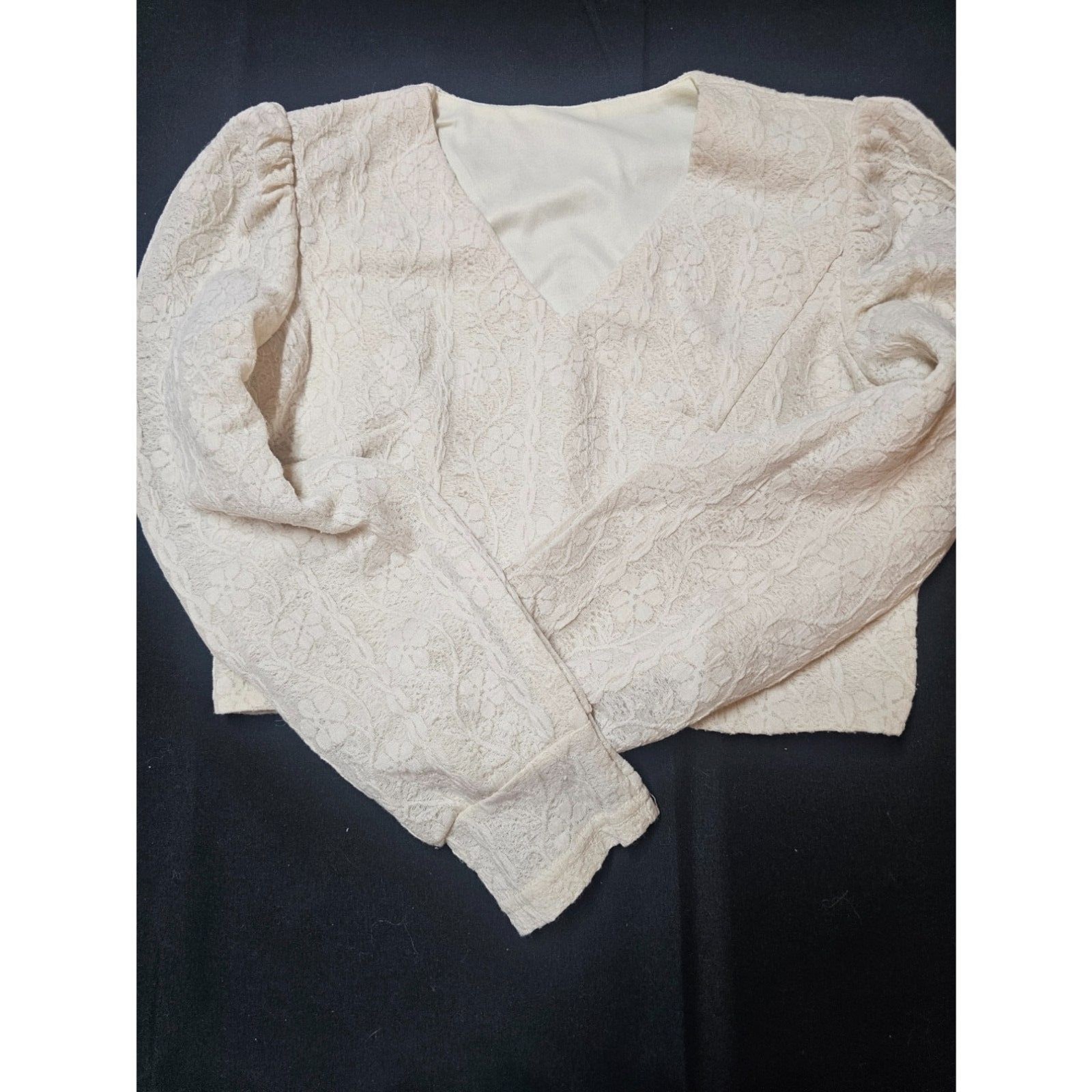 Vintage Style Floral Lace Wrap Top / Bolero  Description: