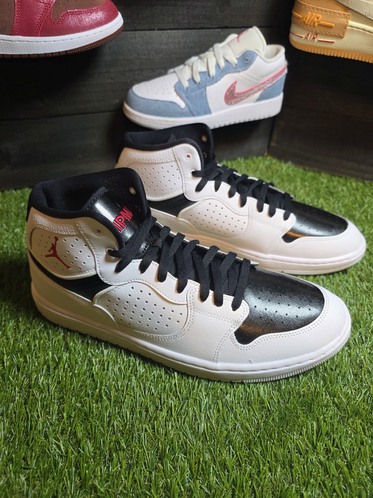 Size 9 - Air Jordan Access White Black
