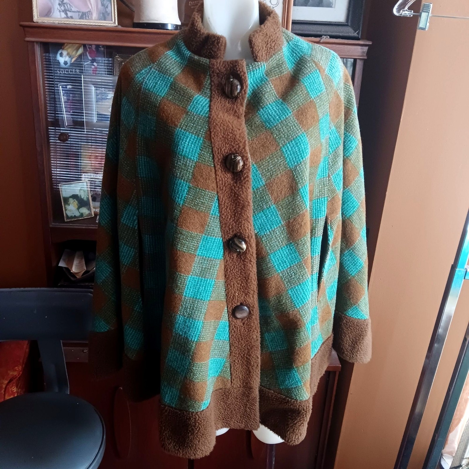 True Vintage Small Poncho Cape 1970\'s Cowgirl Boho Pioneer Wear New Mexico USA 