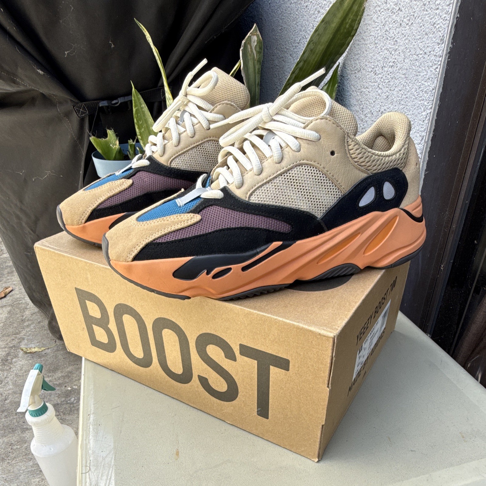 Yeezy Boost 700 Enflame Amber Men\'s Suede Multicolor Low Top Sneakers New