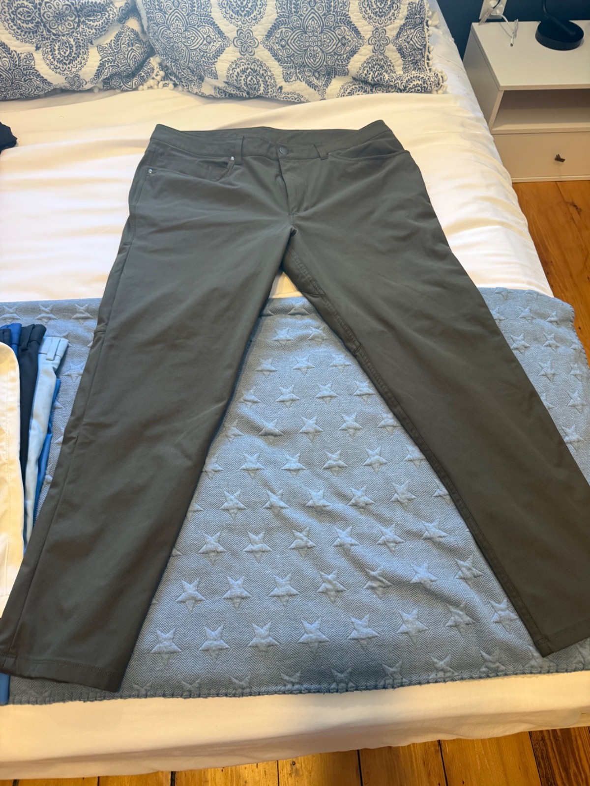 Lululemon Commission Slim Fit Pants Mens 36 Dark Olive Brown Commuter Chino