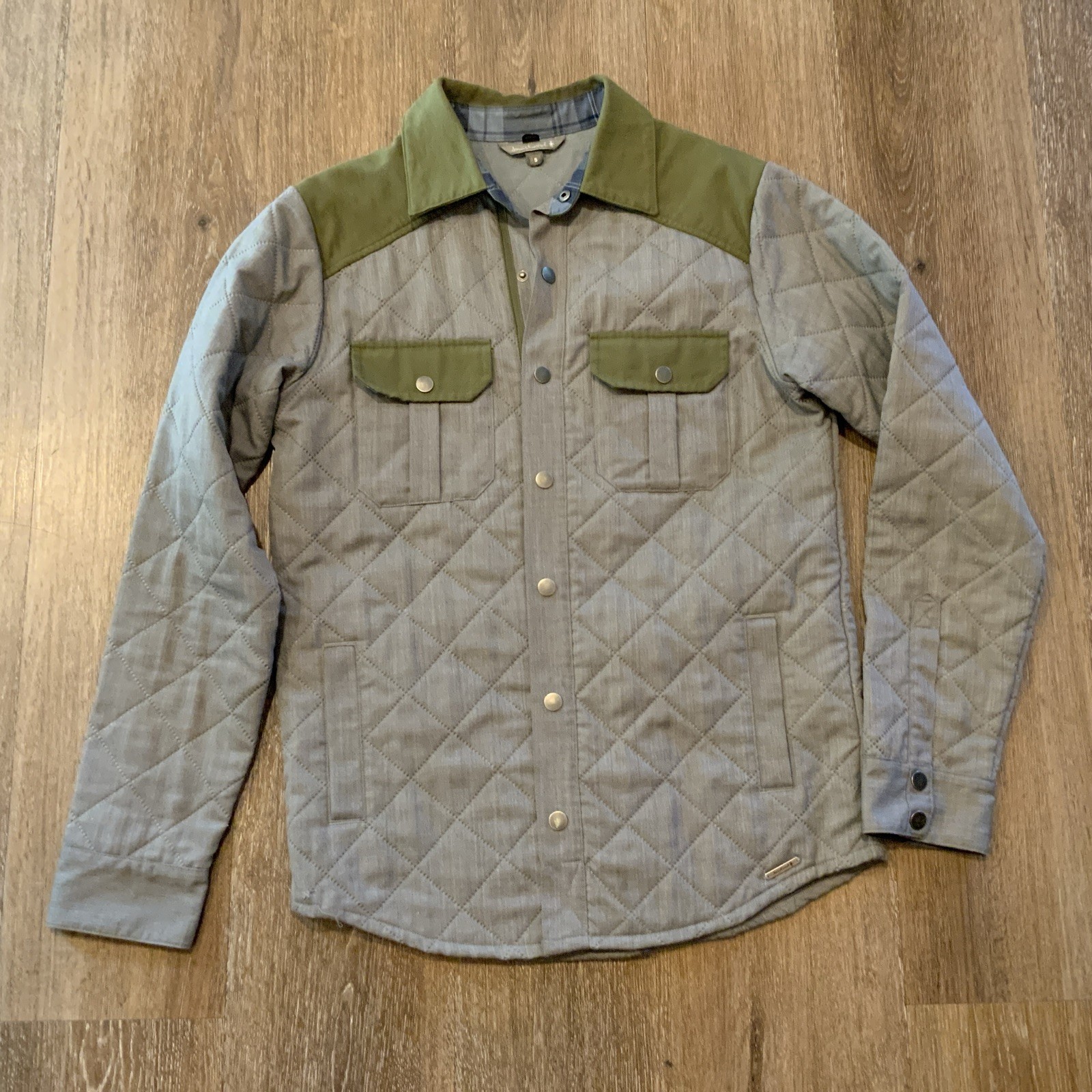 Smartwool Quilted Merino Wool Blend Snap Shacket Men\'s Size Small Grey Green