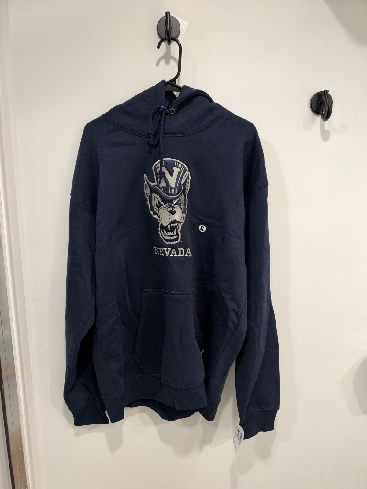 University Of Nevada Wolf Pack Sweater/Hoodie XL NWT