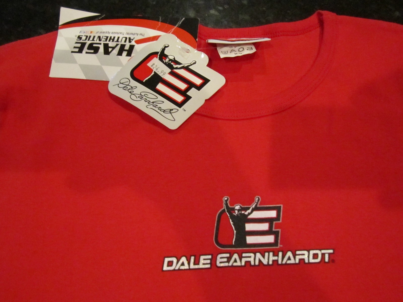 NWT VINTAGE DALE EARNHARDT RED COTTON T SHIRT- SIZE MEDIUM