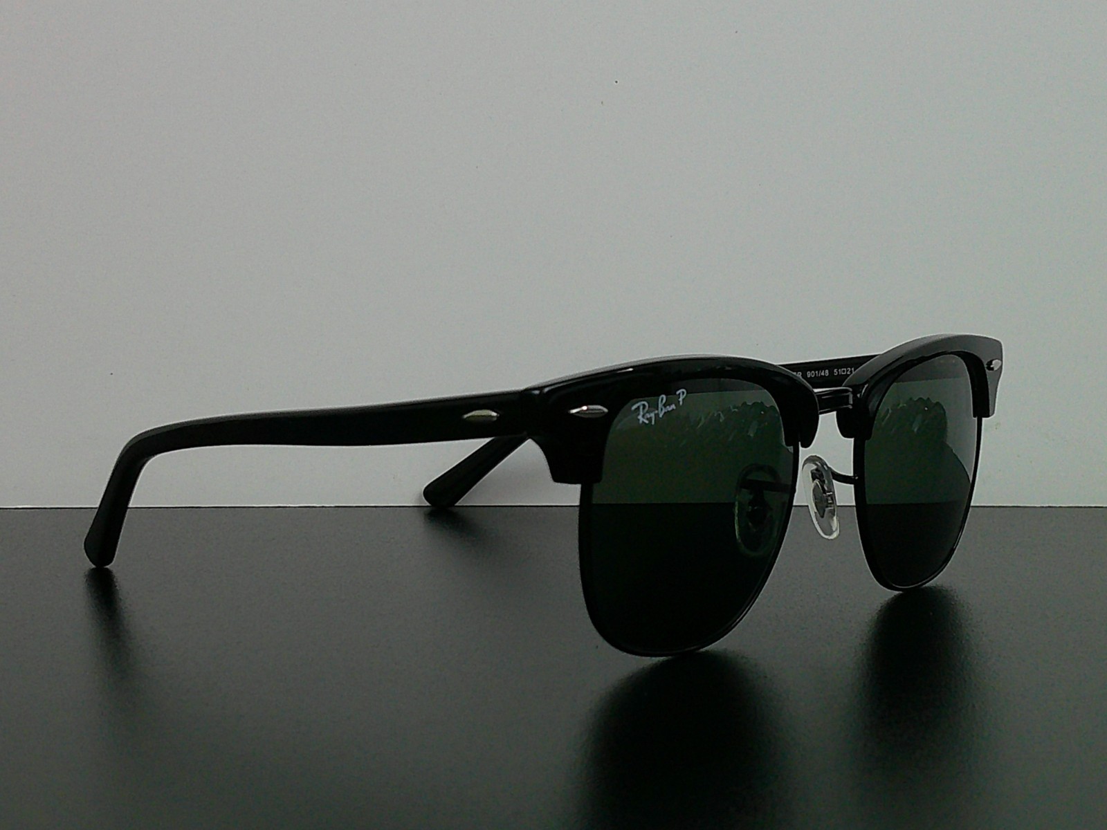 Ray-Ban RB3016 Clubmaster Classic Sunglasses Black Polarized 51mm Never Worn