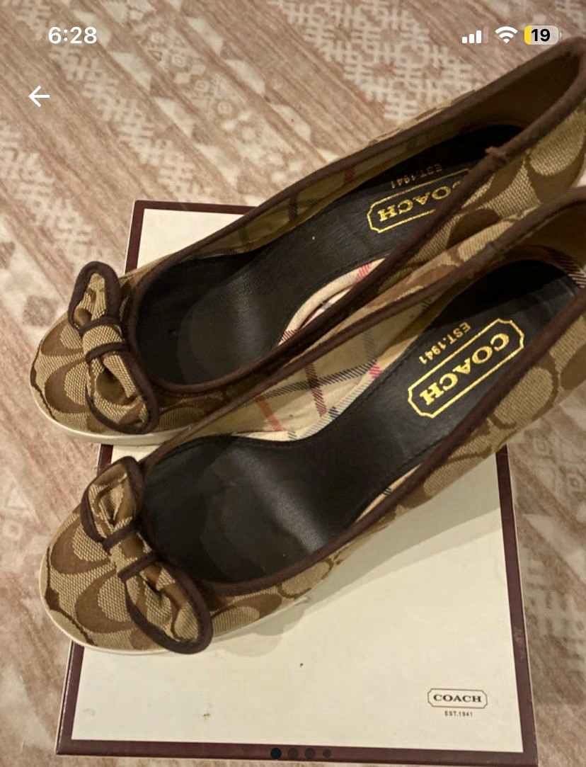 Coach Signature Logo wedges Bow Slip-On Women’s US 7 Brown/Beige