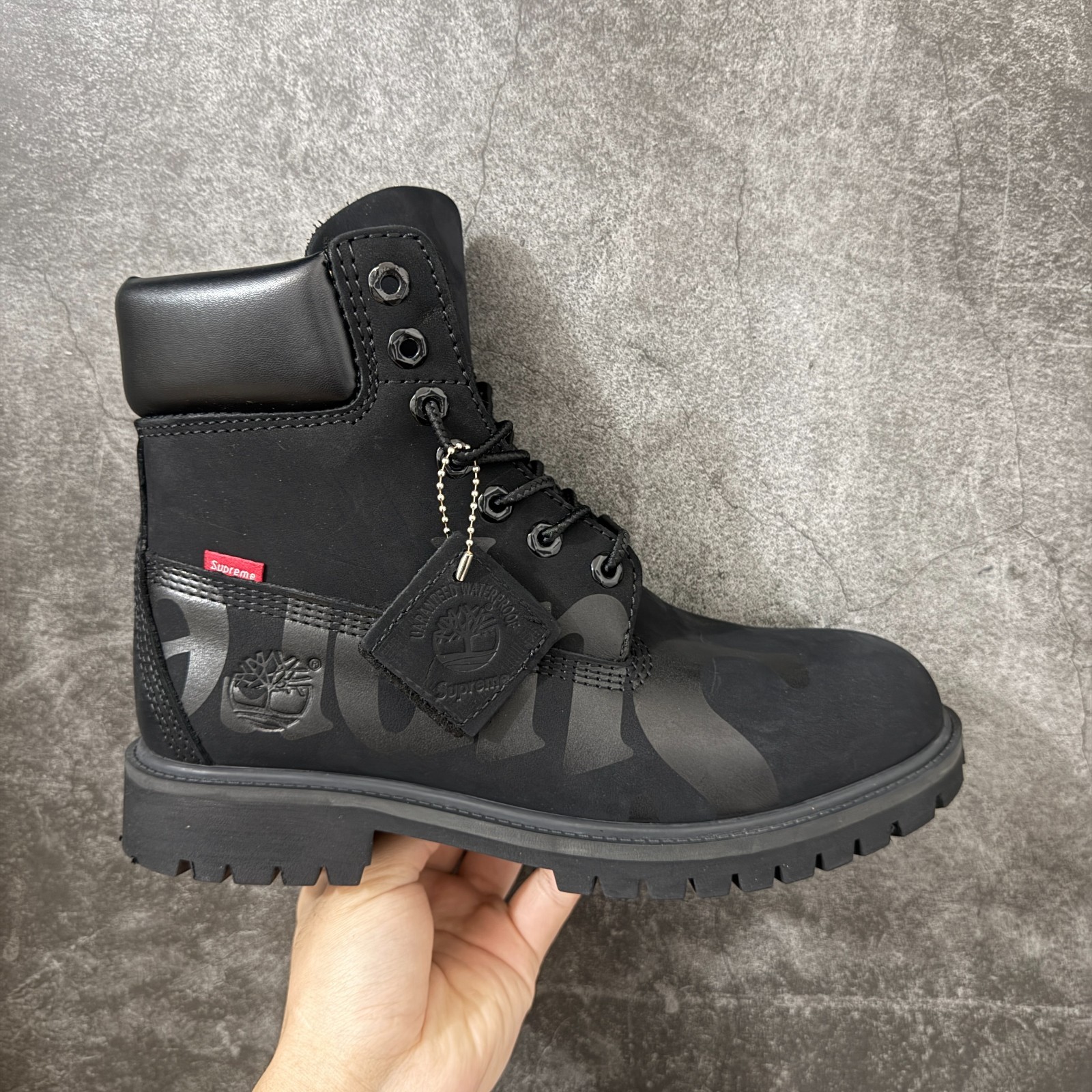Supreme x Timberland Men's 6-Inch Premium Waterproof Boot 