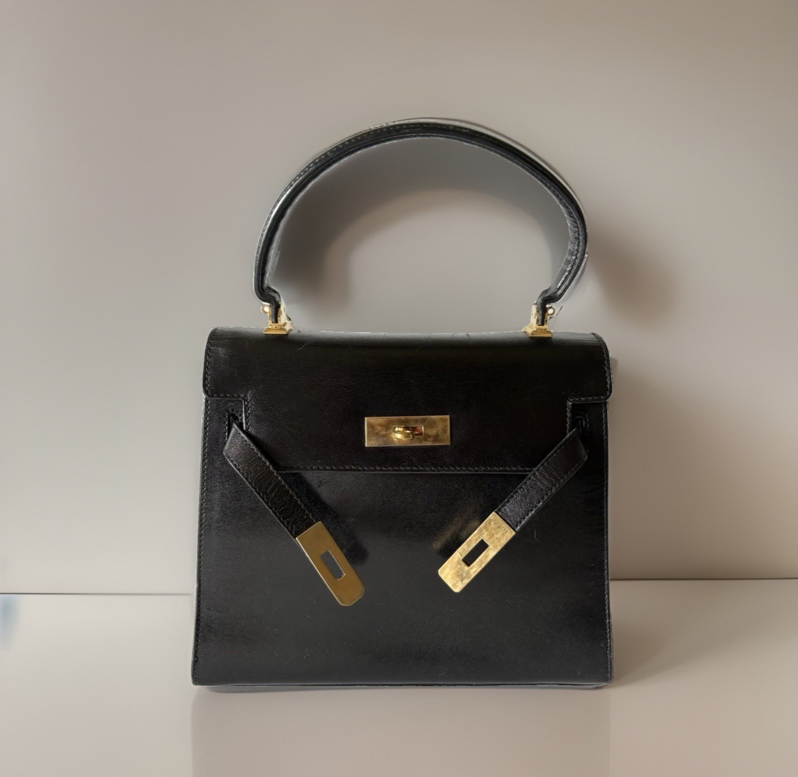 Authentic BALLY Hand bag Black Leather From Japan 01388