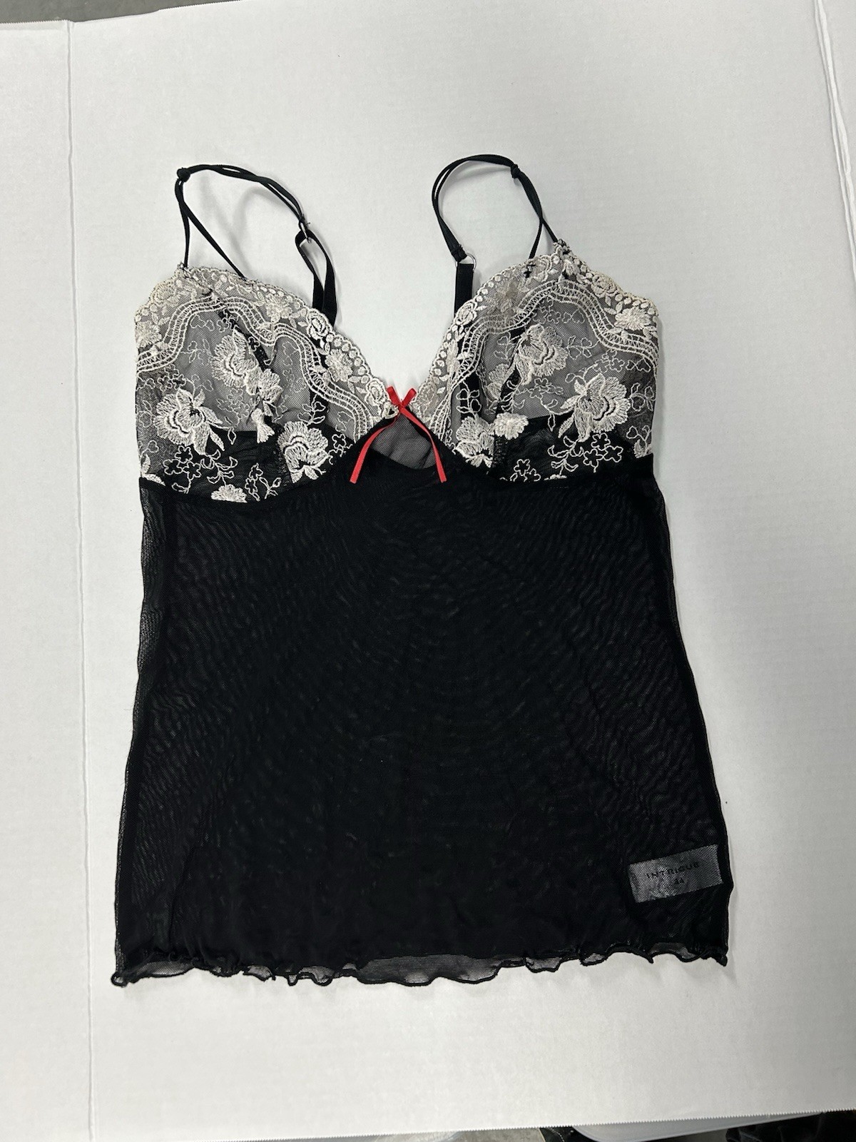 Intrigue Lingerie Cami Top Black White Lace Sheer Lettuce Hem Overlay Womens 34