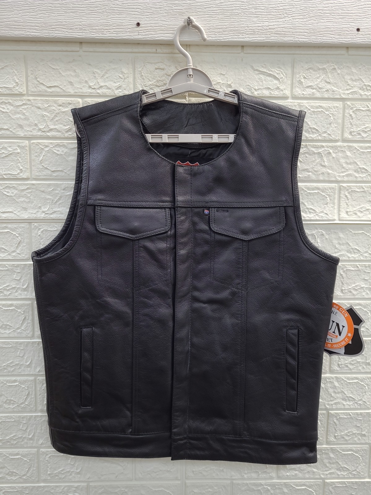 New Highway Leather Collarless Leather Motorcycle Vest Men\'s US Size M