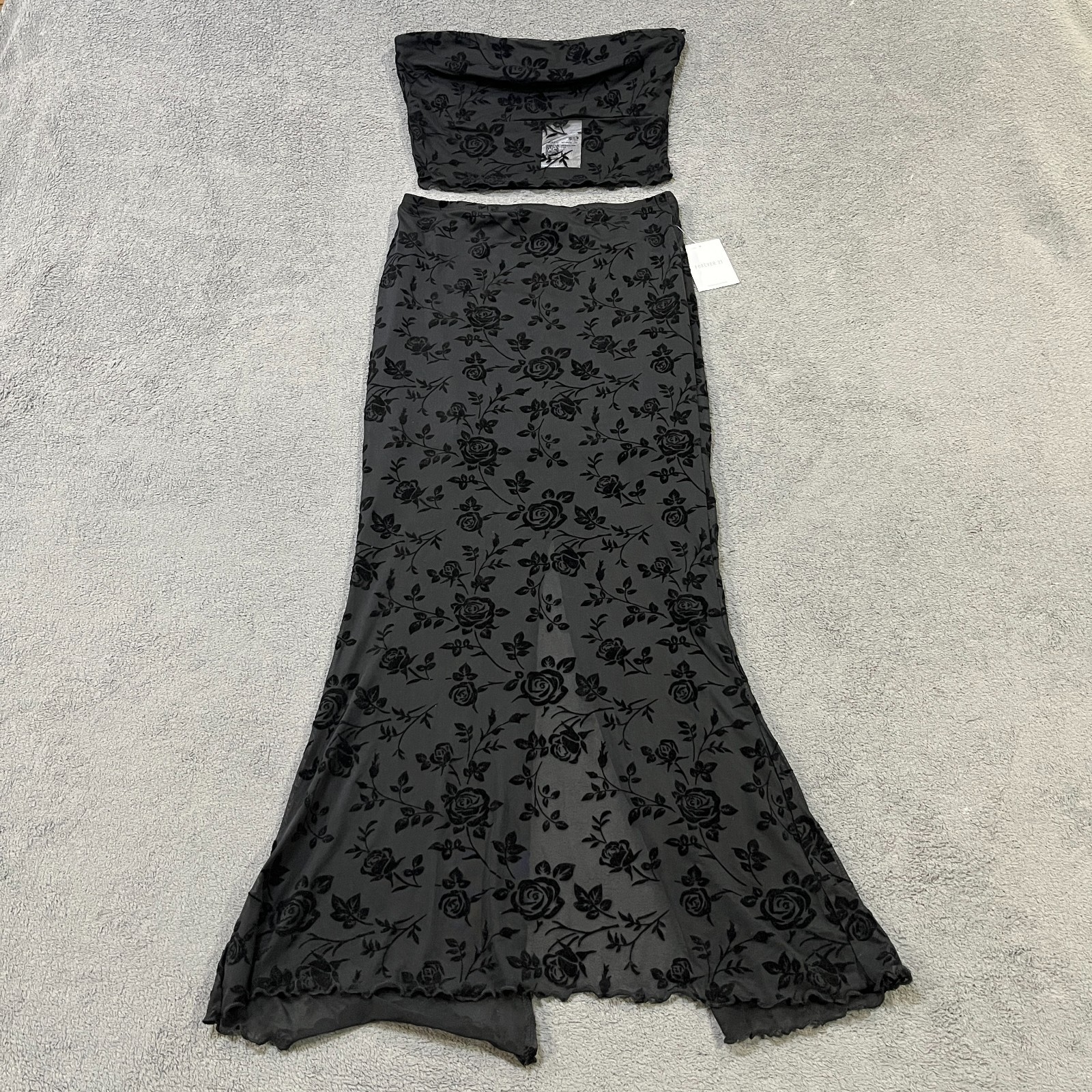 Forever 21 Black Flocked Floral Tube Top Maxi Skirt Set Women’s Small NWT