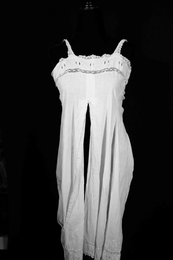 Rare French Antique Edwardian-Victorian Cotton Slip Size Medium