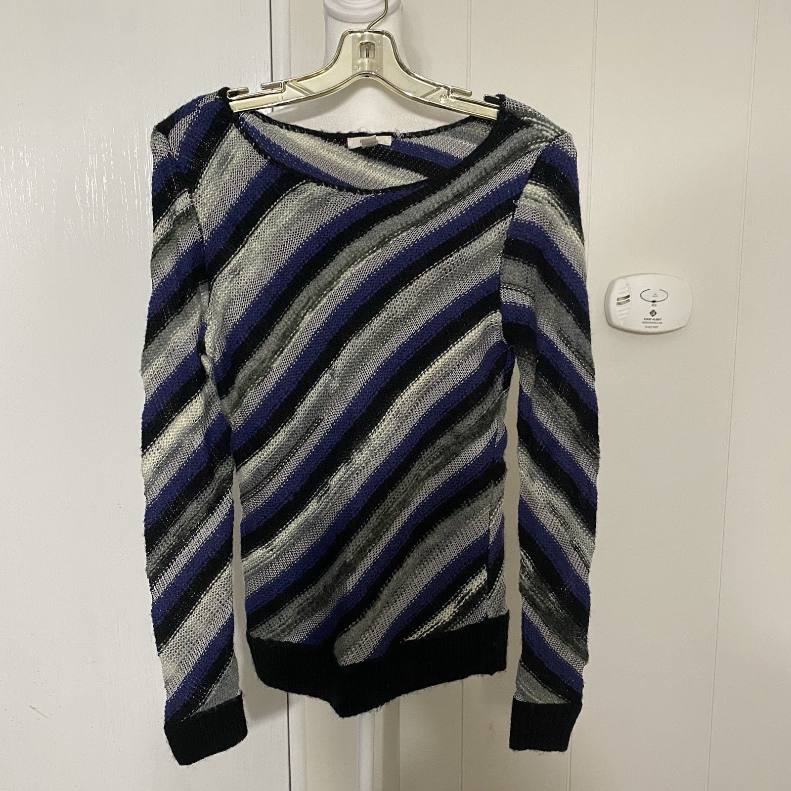 Caslon Women’s Sz S Blue Diagonal Striped Wool Blend Boat Neck Pullover Sweater