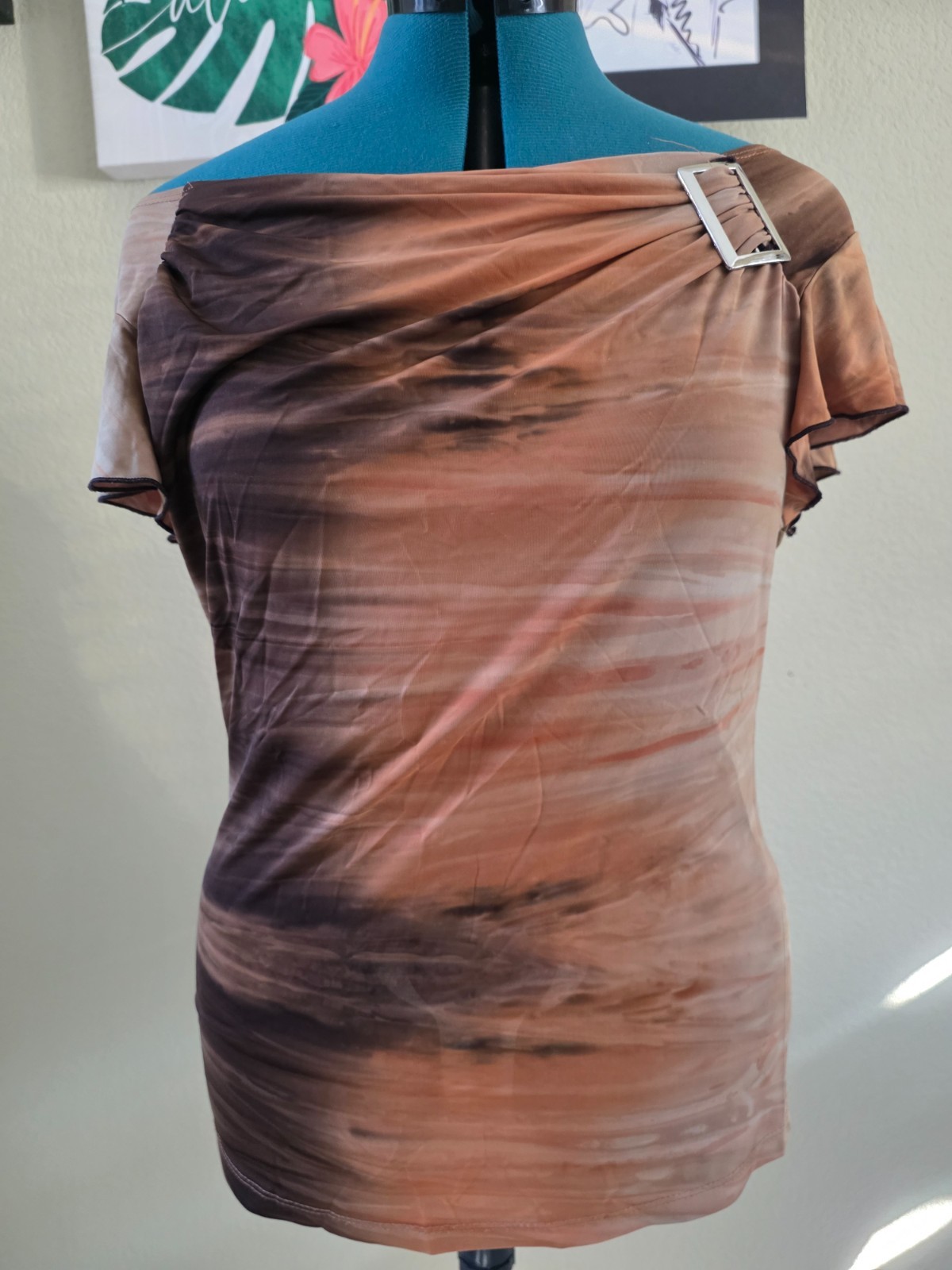 Vintage Y2K Ombre Asymmetric Boatneck Top – Brown Terracotta Mesh Buckle Blouse