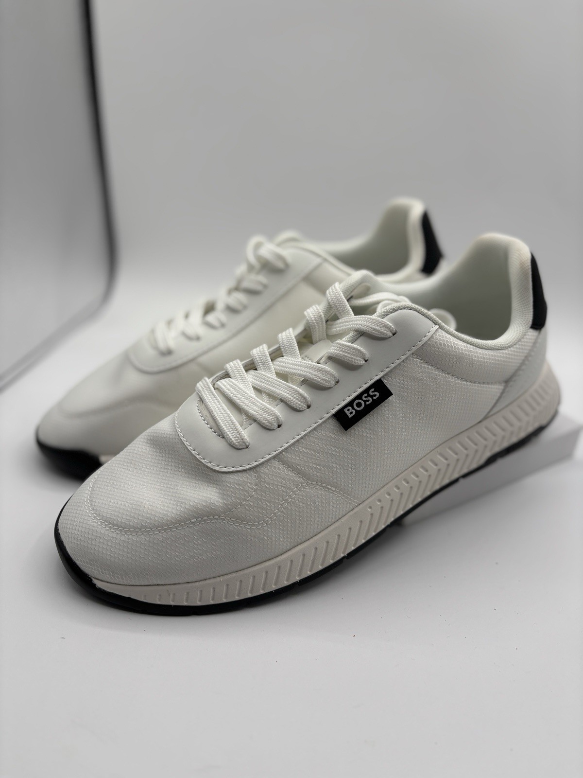 Hugo Boss Men’s EU 46US 12 White Logo Trainers.