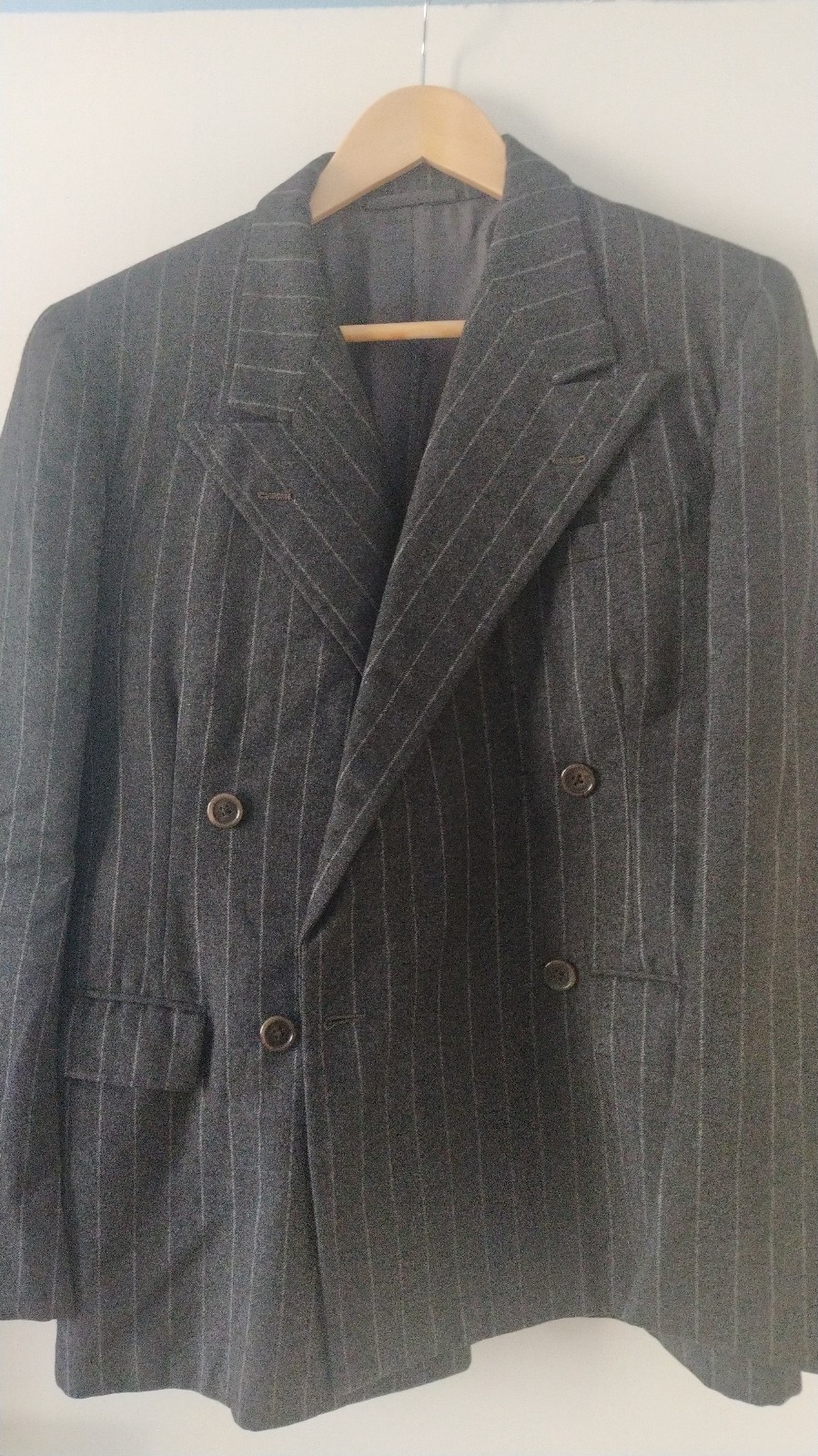 RARE VTG 1930s 4x1 Doublebreasted BELTBACK Pinstripe Grey Wool Jacket