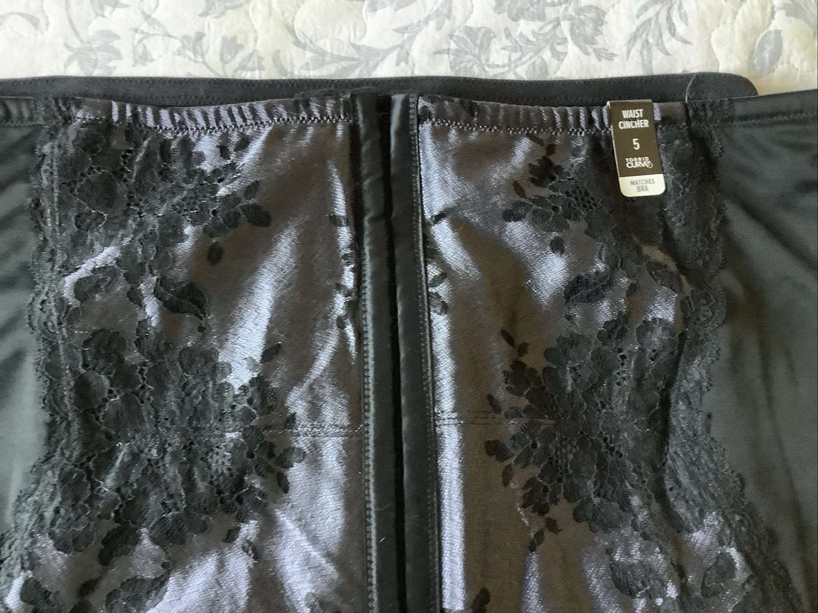 TORRID CURVE WAIST CINCHER NWT SIZE 5 XL BLACK OMBRE BLUE TORSETTE