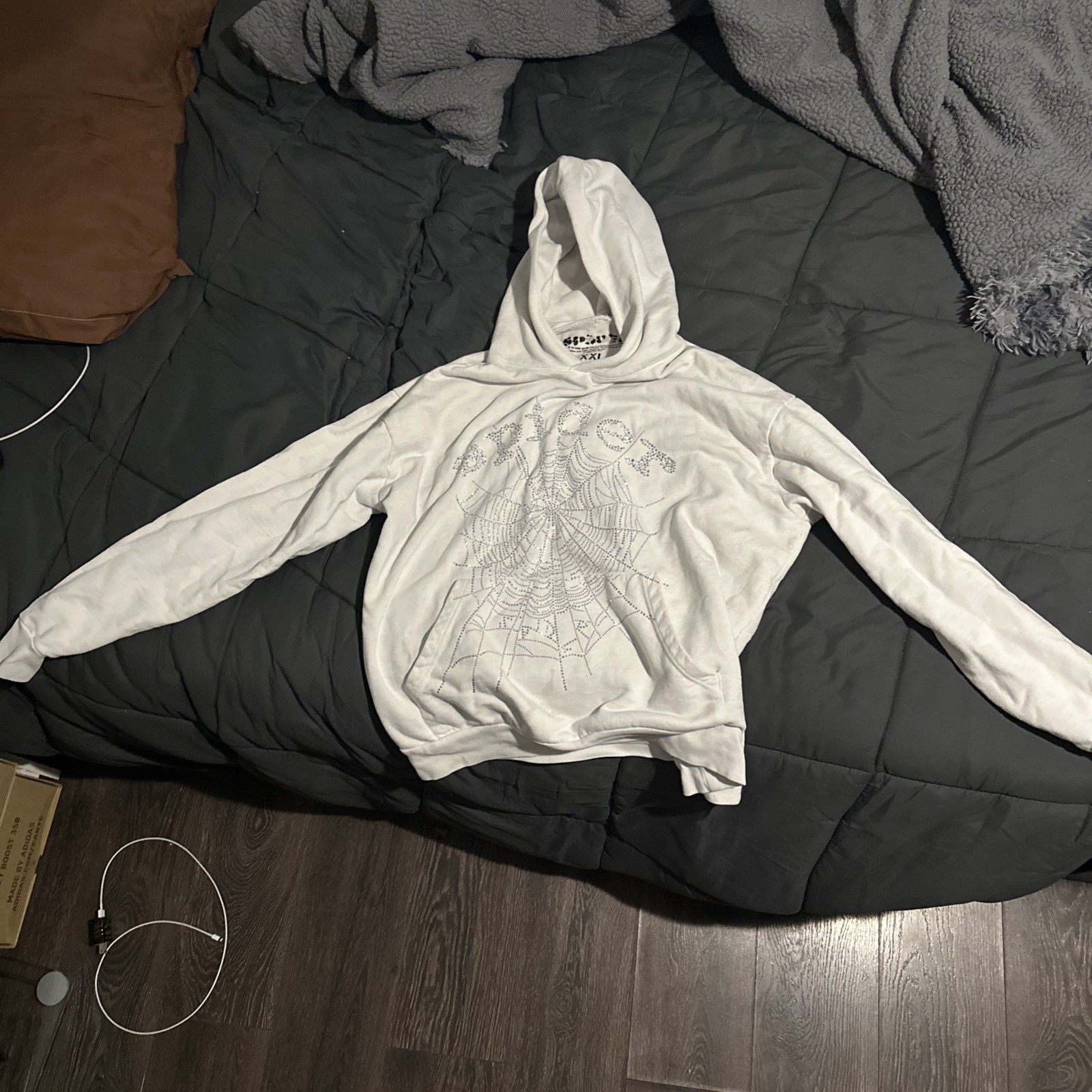 *Pre Owned* Spider Worldwide Rhinestone White Hoodie 100% Authentic (Size XXL)