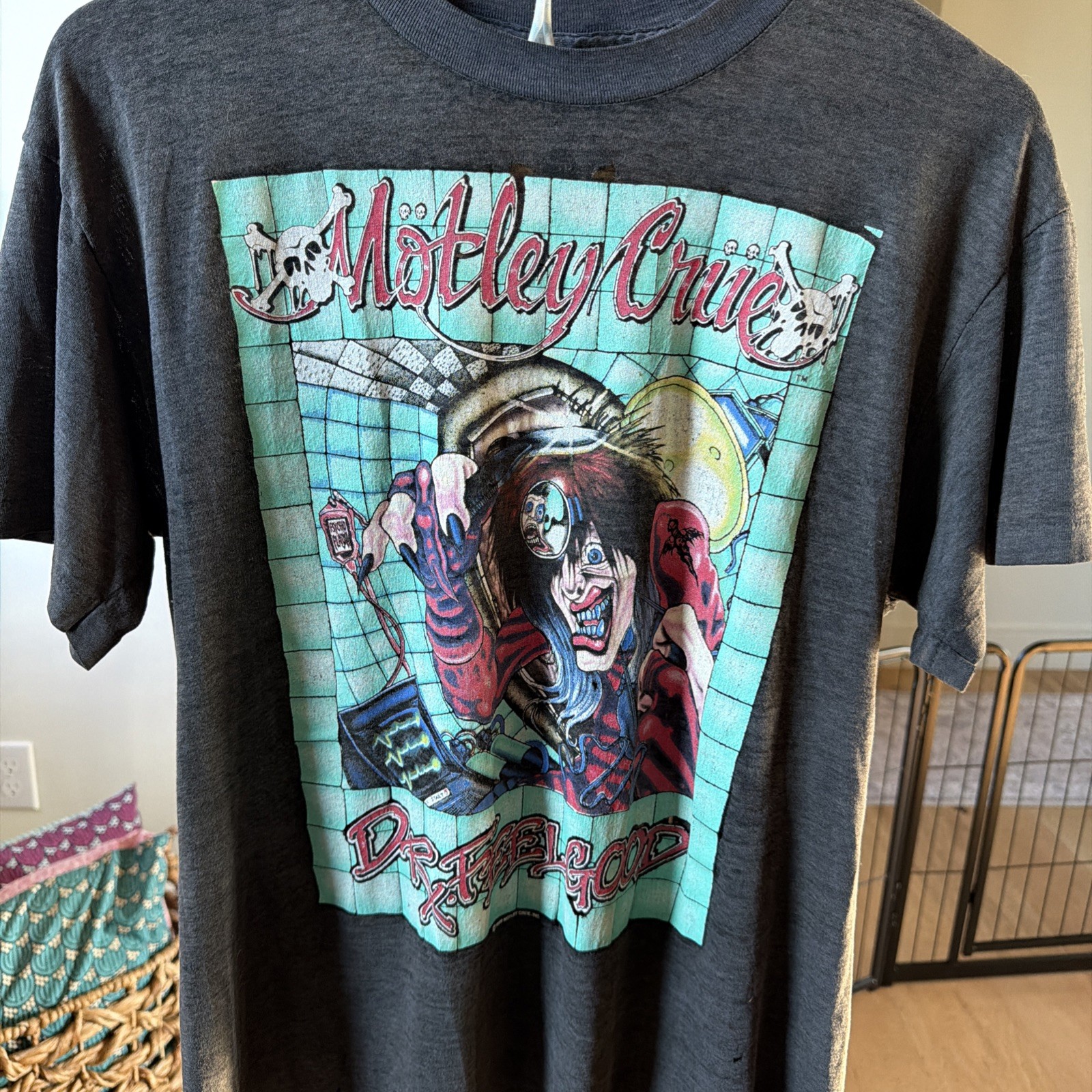 Vintage Spring Ford Motley Crue Dr. Feelgood 1989 Tour T-Shirt Men\'s L Black 