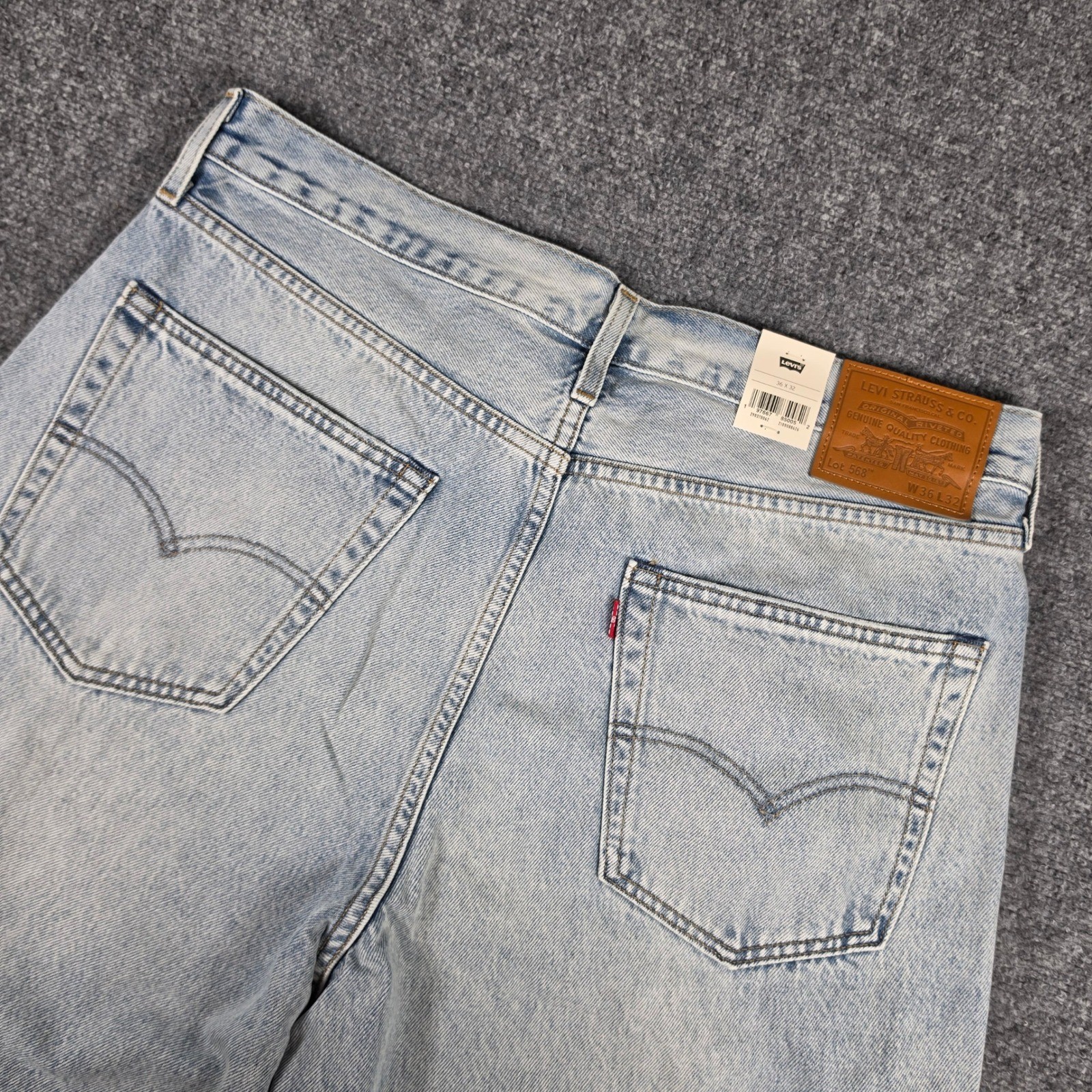 Levi\'s Premium 568 Loose Straight Jeans Mens 36x32 Light Wash 29037-0062 NWT
