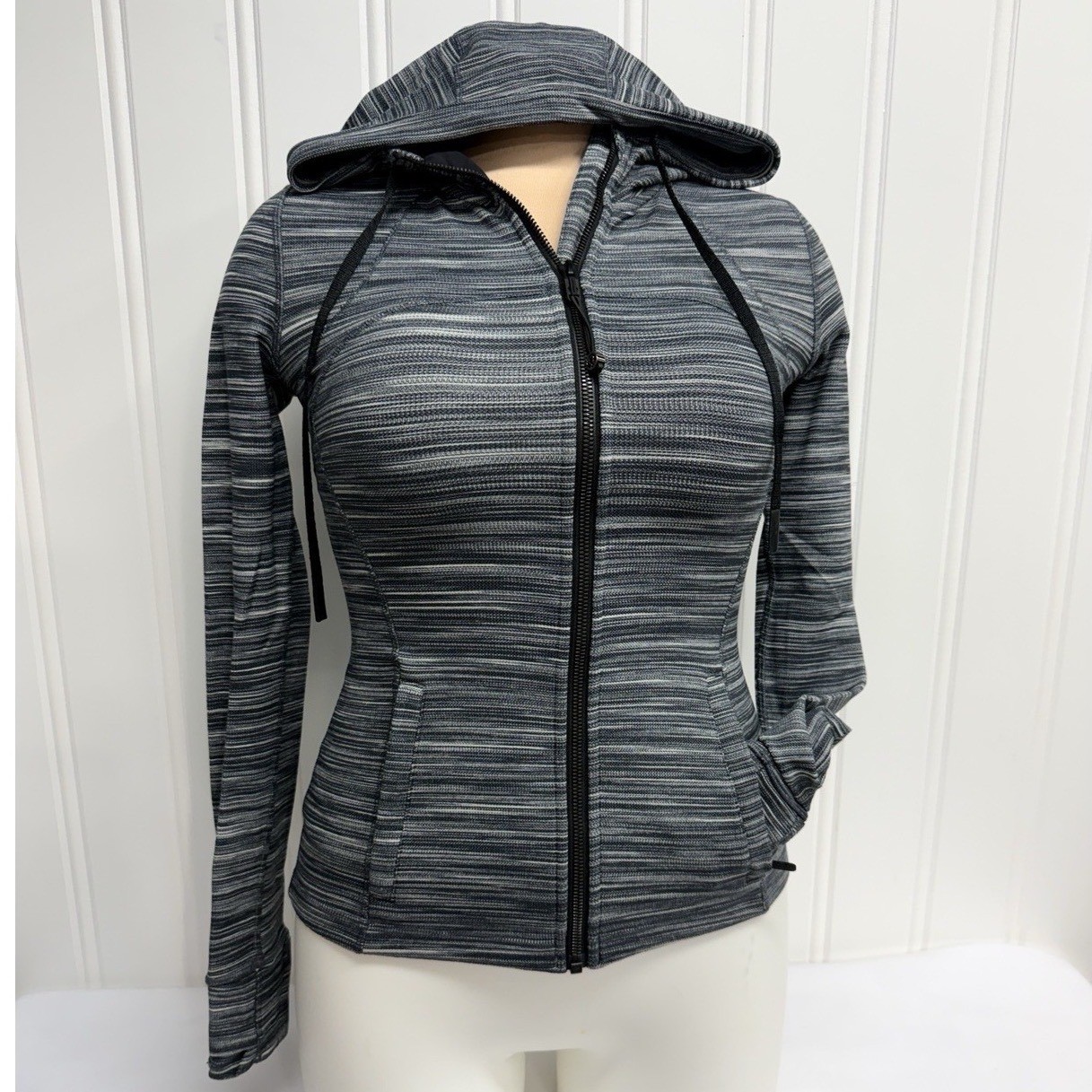 Lululemon Define Nulu Hooded Jacket Zip Women\'s Size 4 Herringbone Gray LW4BF8S