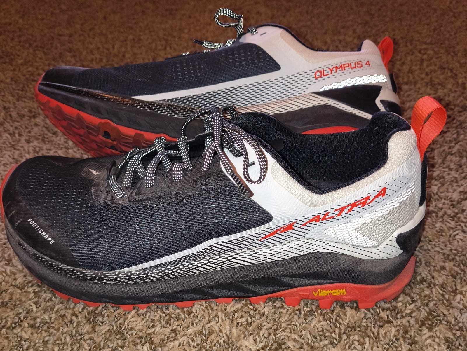 Altra Olympus 4 Trail Running Shoes Men\'s Sz 11.5 Black White Orange Vibram Sole