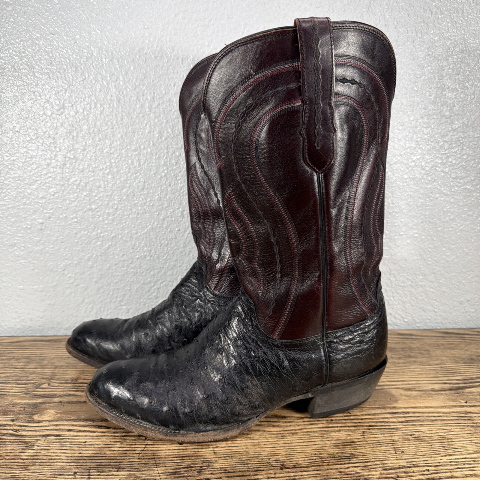 RARE Lucchese M1608 Black & Black Cherry Genuine Full Quill Ostrich Size 10.5 EE
