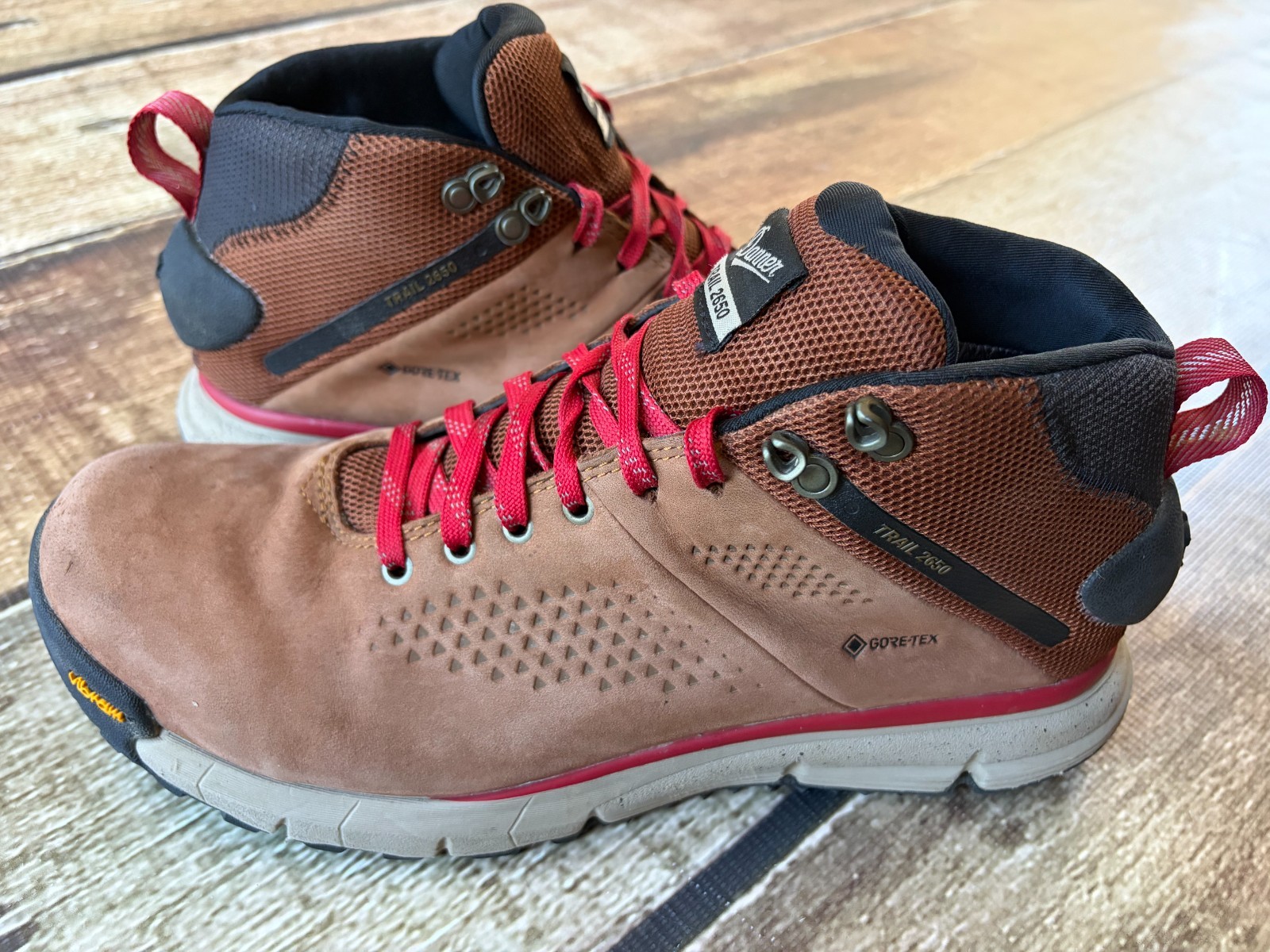 DANNER TRAIL 2650 MID GTX FG HIKING BOOTS BROWN MENS 11 D GREAT CONDITION