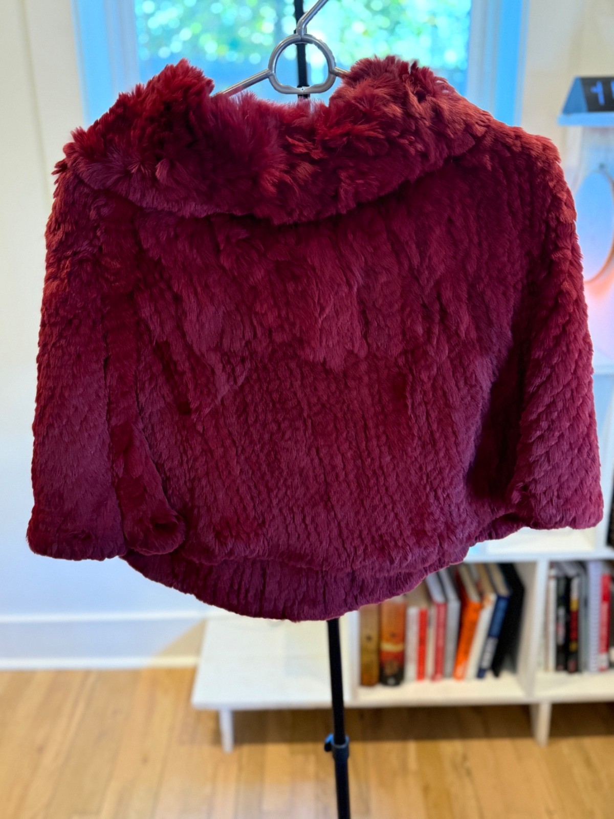 Gorgeous Sayami genuine rabbit fur vintage capelet in a stunning deep burgundy/w