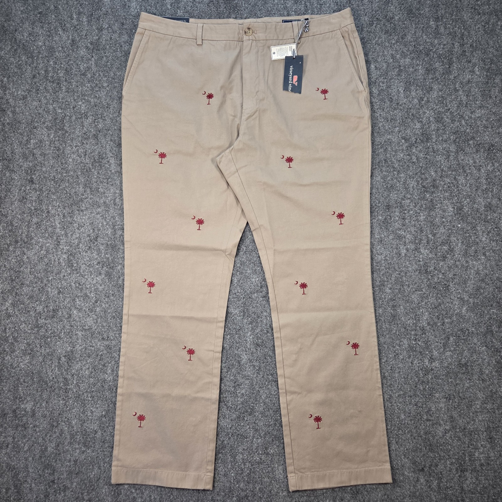 NWT Vineyard Vines Slim Fit Breaker Pants Mens 40x32 South Carolina Logo Khaki