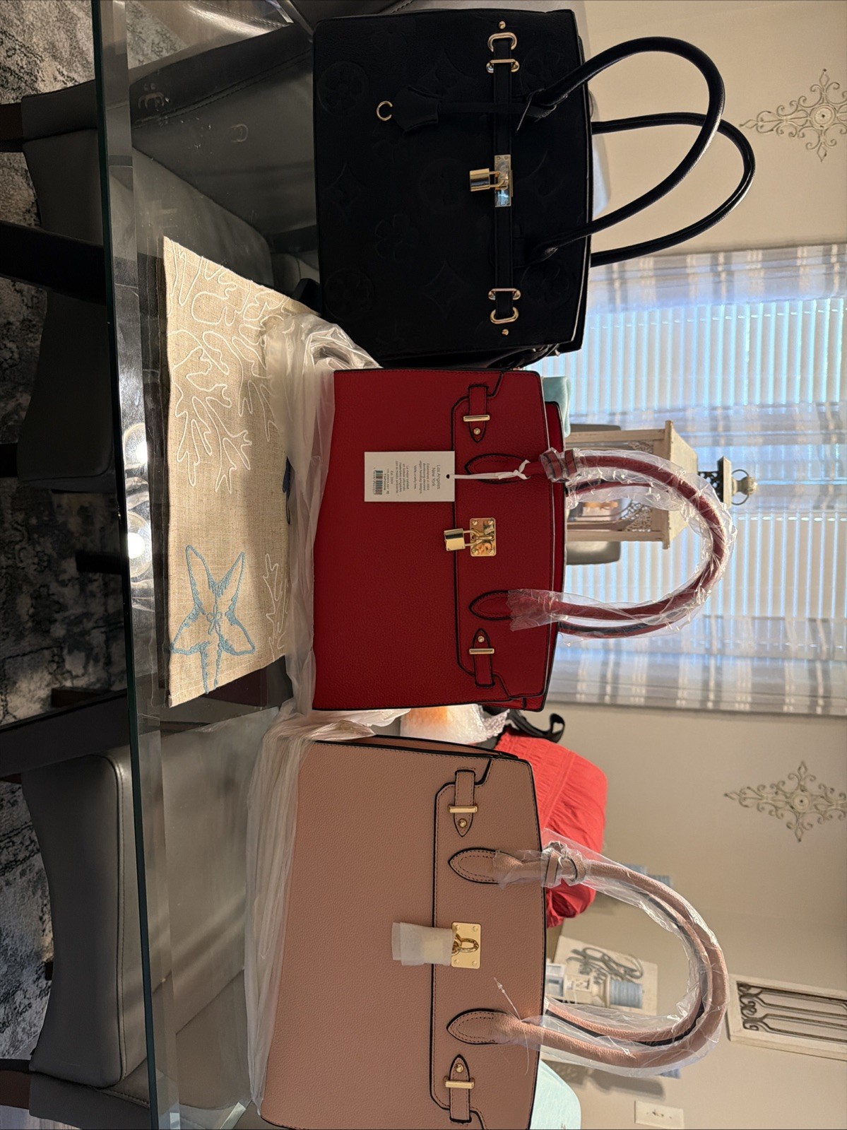 Purse lot