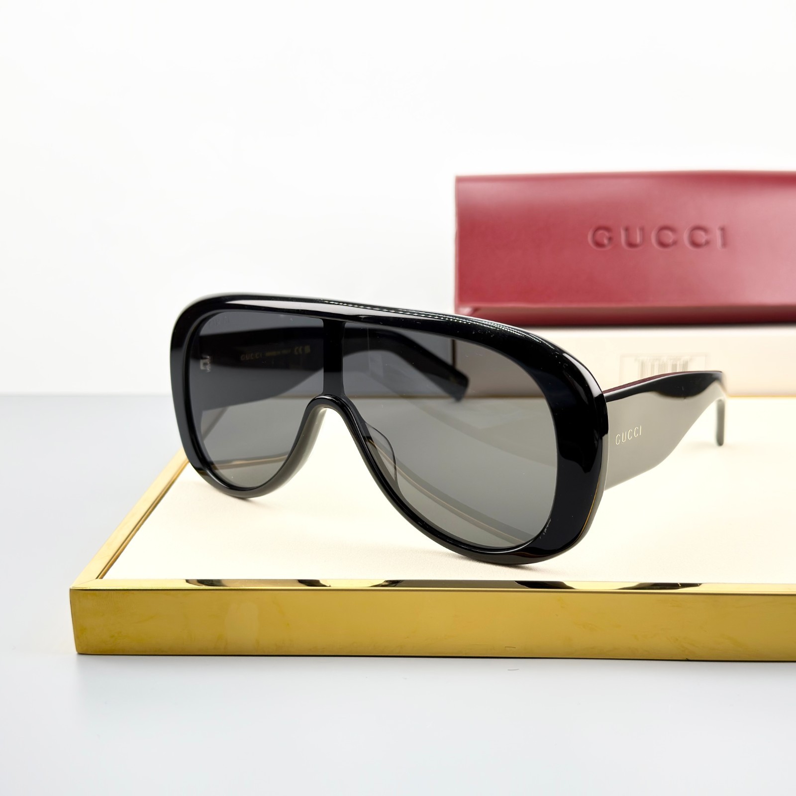 Gucci GG2164S Black Oversized Shield Gray Lens Sunglasses New w/ Case