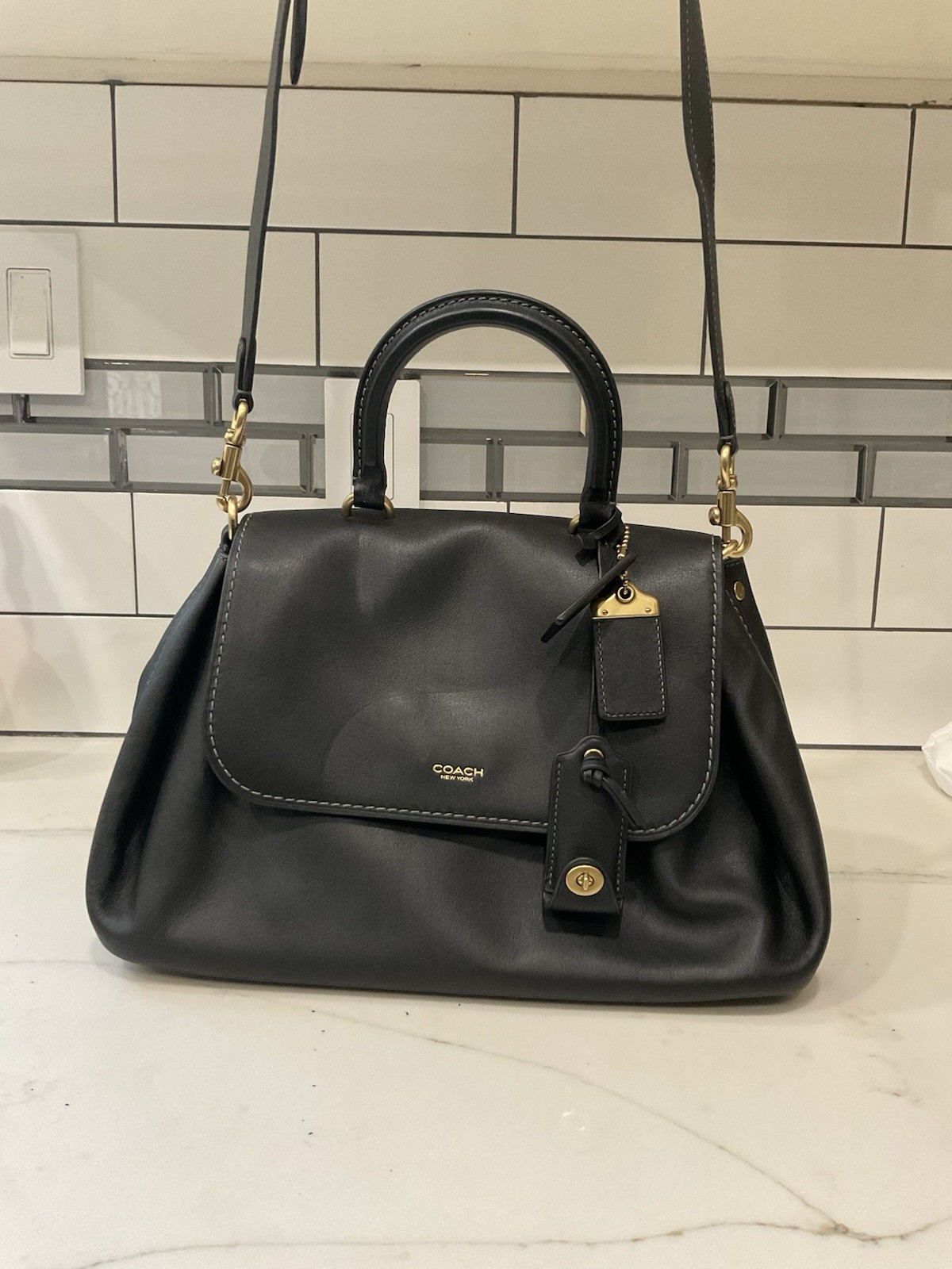 COACH CCC39 Slouchy Rogue Top Handle Bag 39 Natural Grain Leather Black Outlet