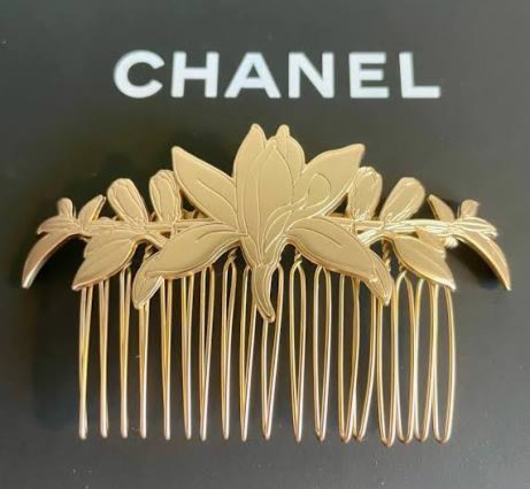 Chanel Beaute Sublimage Gold Camellia Floral Hair Comb GWP Limited Edition 