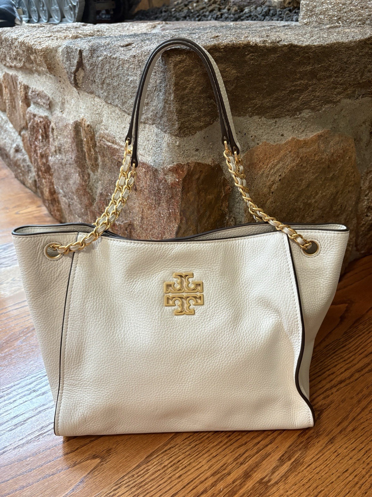 Tory Burch Winter White/New White Leather Shoulder Bag