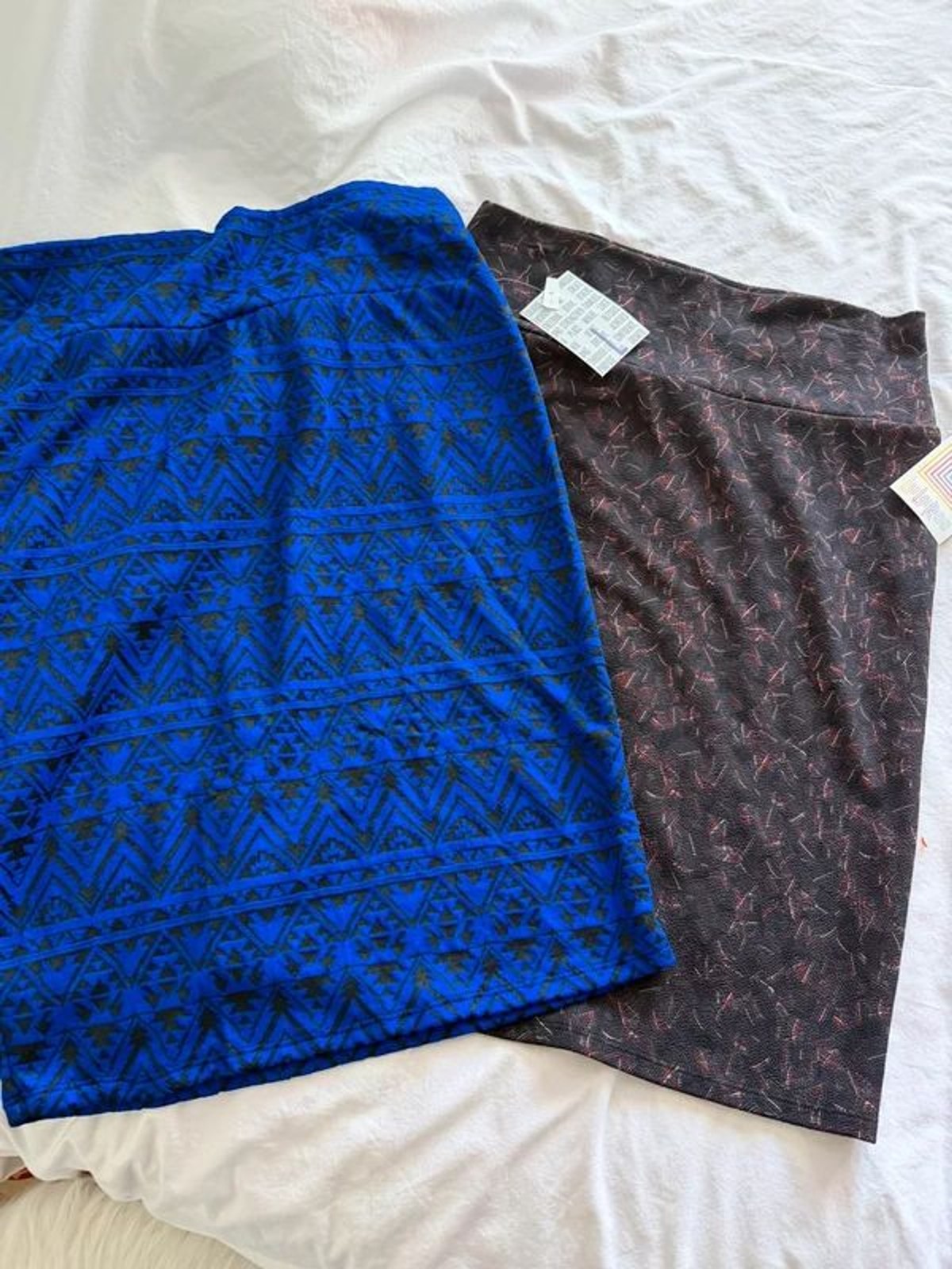 This is a skirt bundle