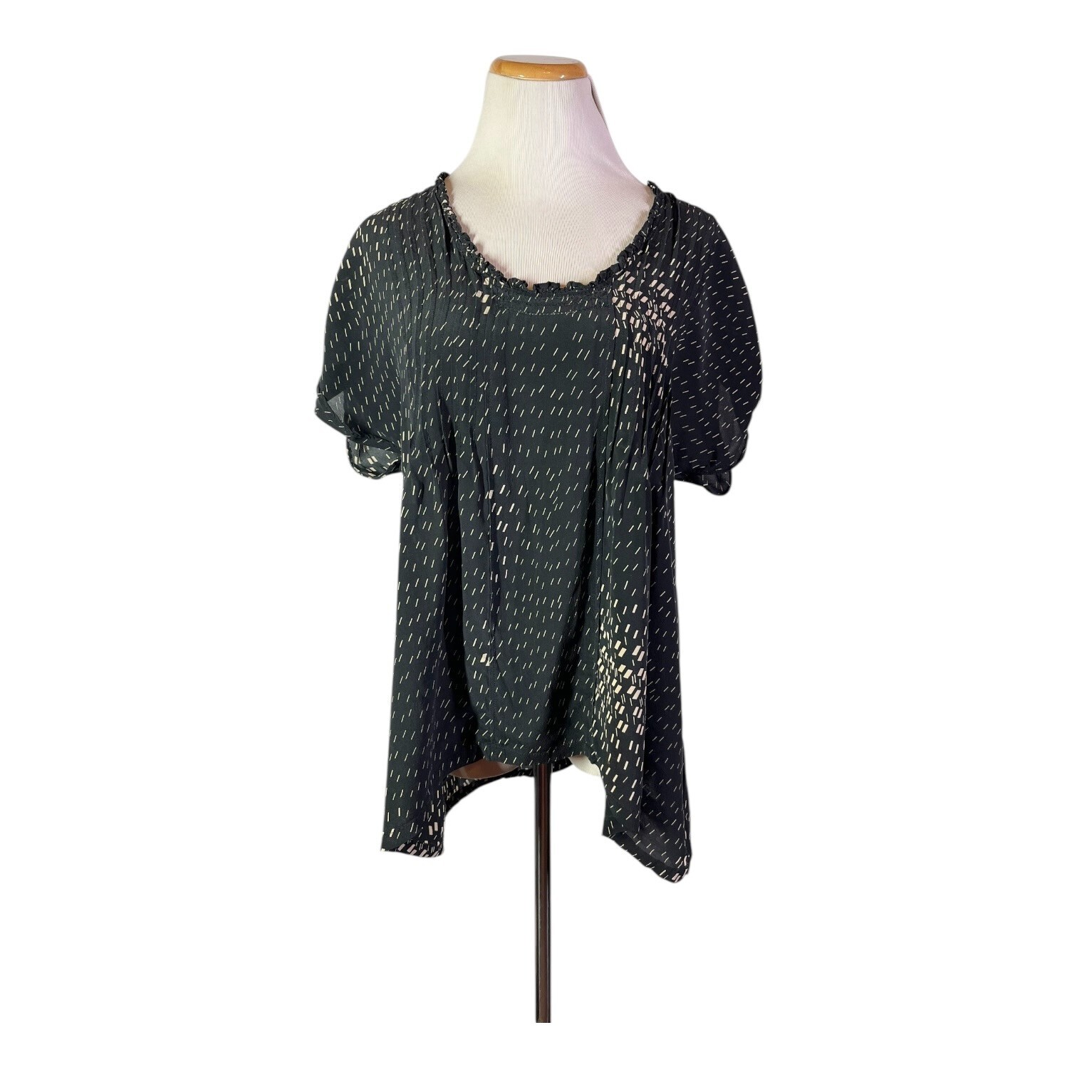 Anthropologie Lil Size 8 Silk Blouse Scoopneck Black Tan Print Ruffled