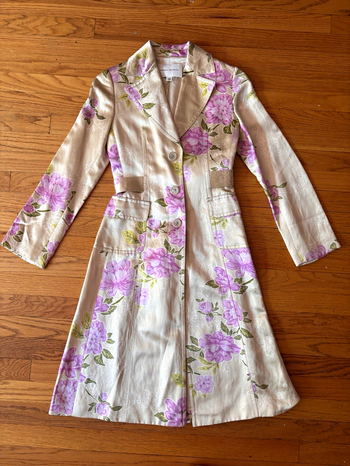 Vintage early 2000’s Silk Blend Banana Republic Dress Jacket