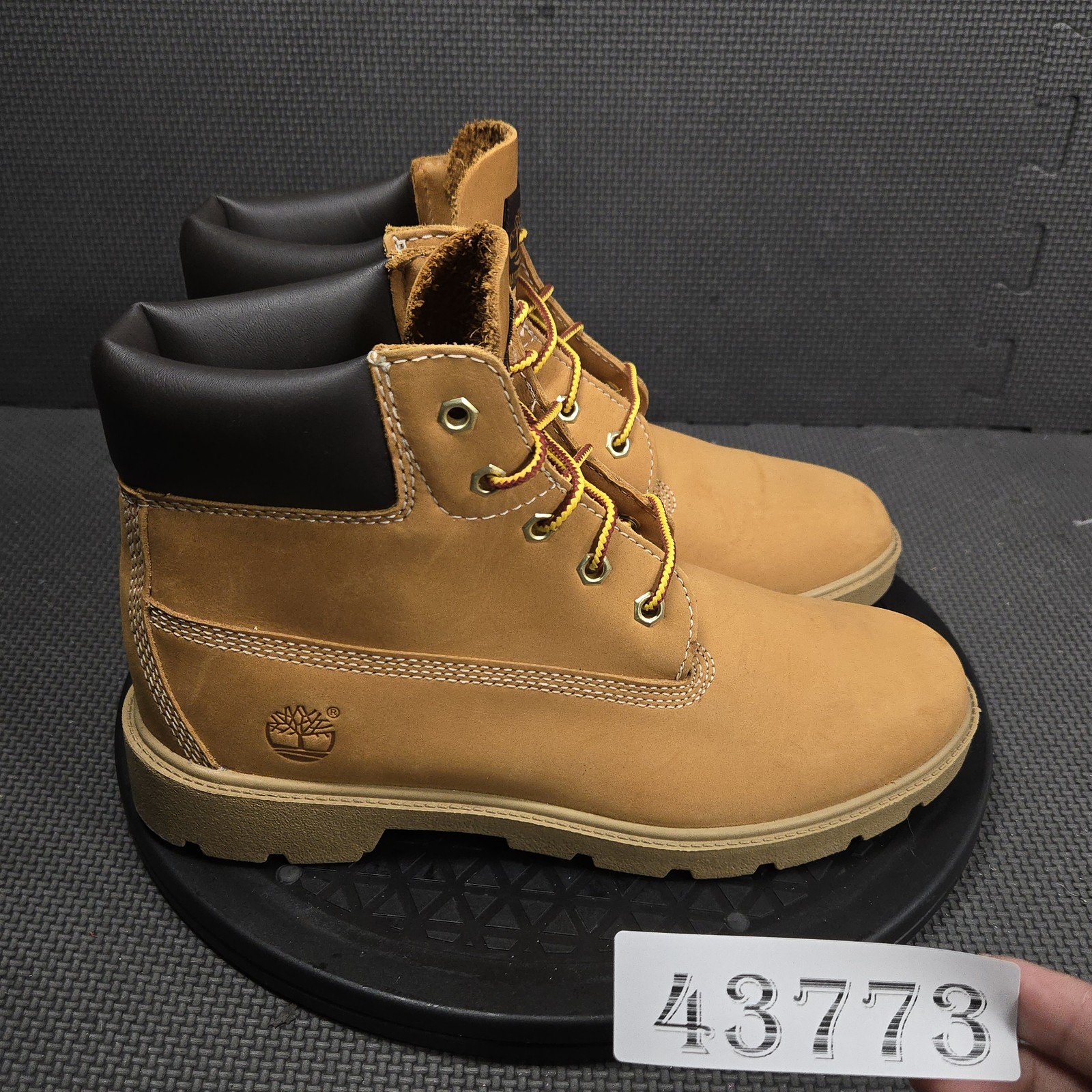 Timberland Boots Youth Size 5.5 Beige Nubuck Waterproof Ankle Combat 10560