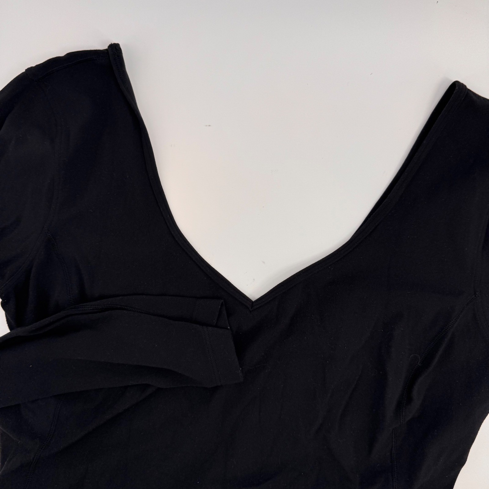 Lululemon Align Long Sleeve Shirt Womens 6 Black V-Neck Cropped Yoga Top