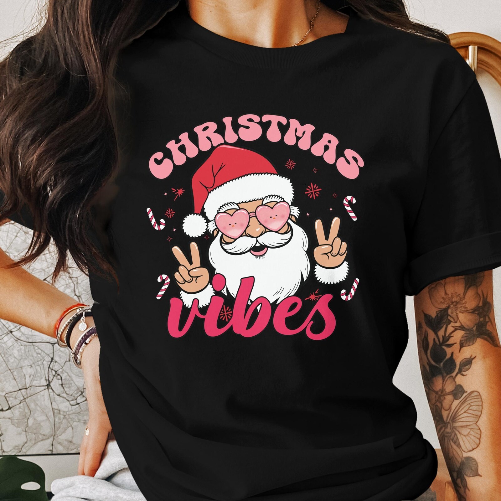 Christmas Vibes Santa T-Shirt, Santa with Chick Glasses, Vintage Santa Shirt, Ho