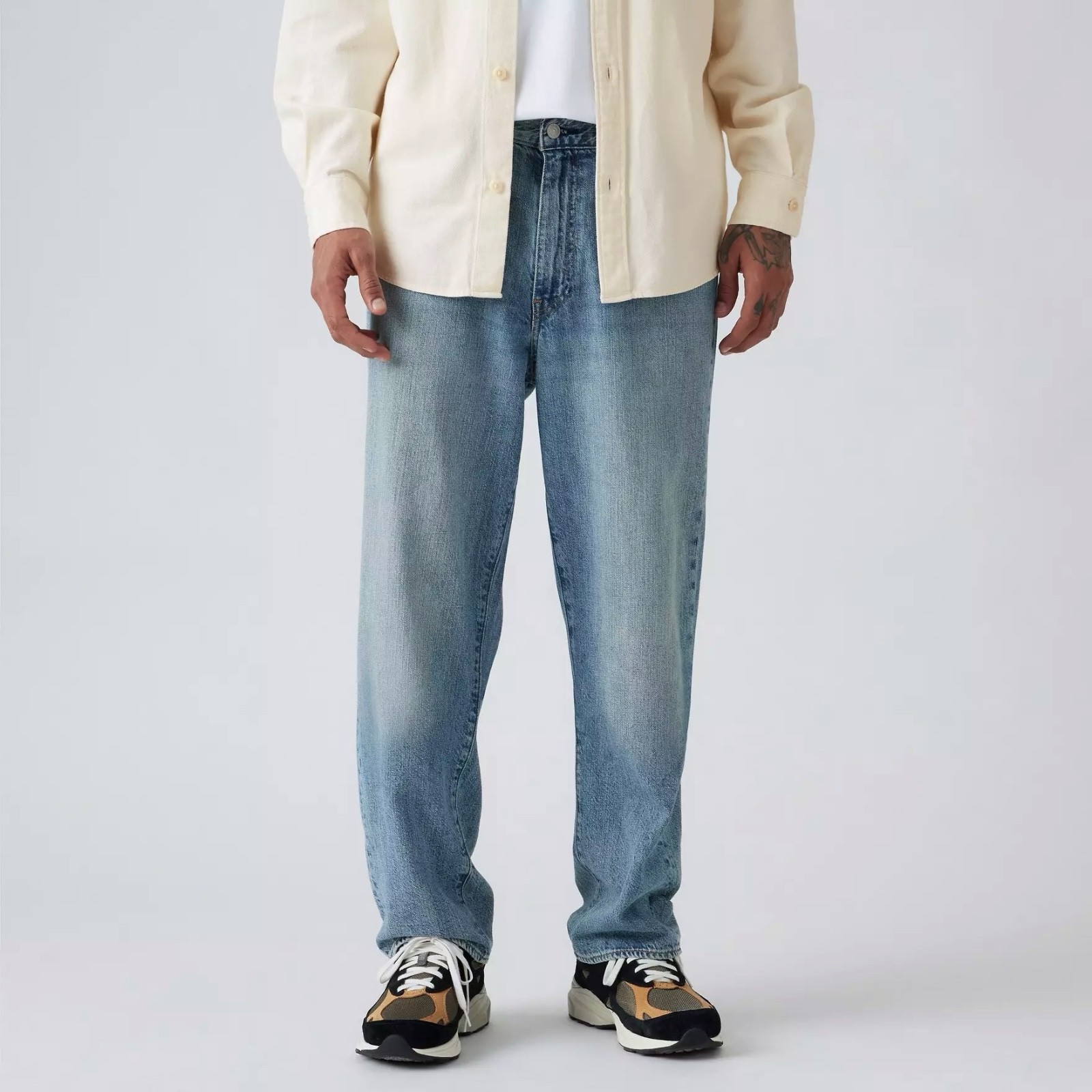 NWT $98 Men Size 36x32 Levi\'s Premium 568 Loose Straight Linen+ Light Wash Jeans