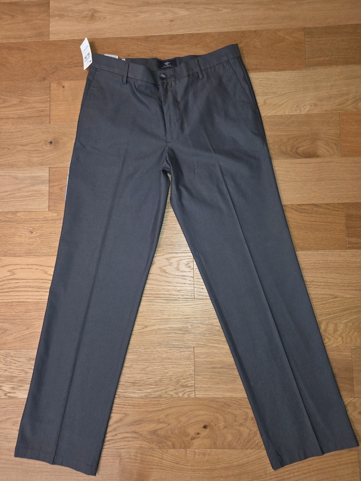 NWT Dockers Signature Khaki Pants Mens 34x34 Gray Straight Fit Lux Cotton 