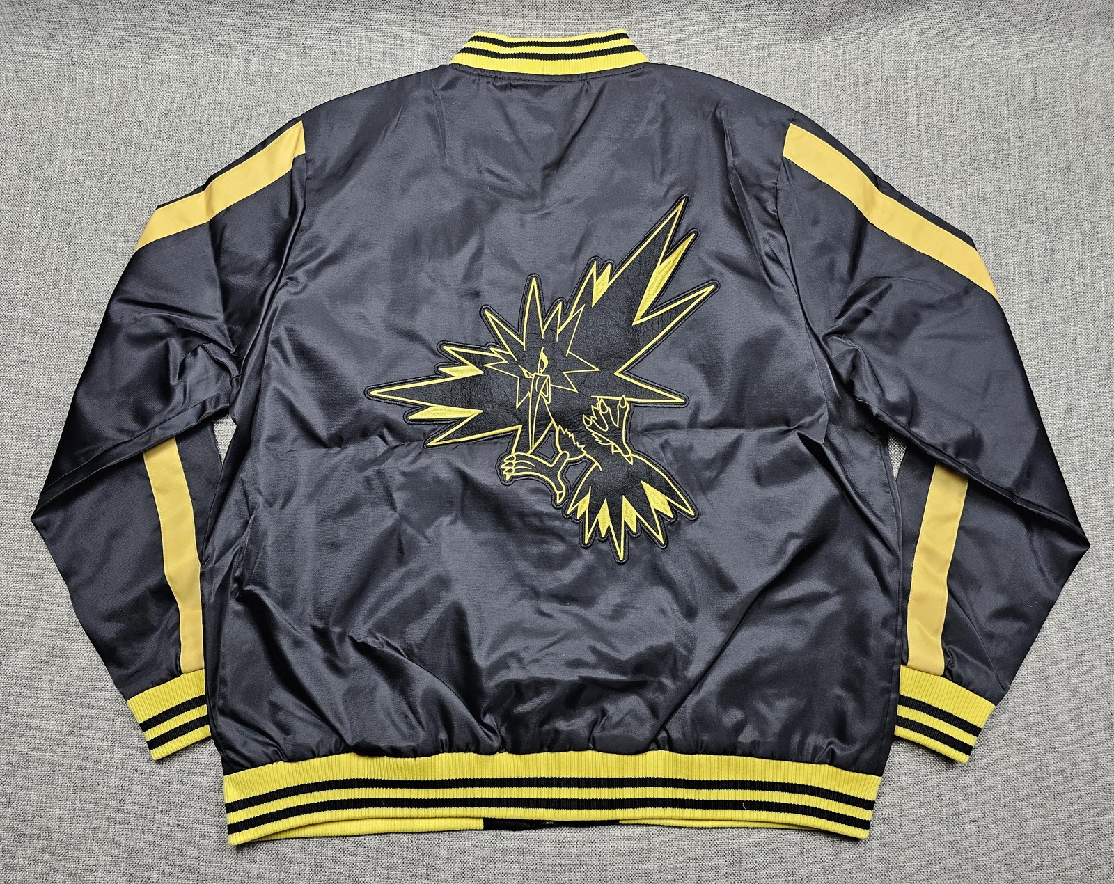 Pokemon Center Jacket Mens Large Black Zapdos Varsity Satin Lined Embroidered