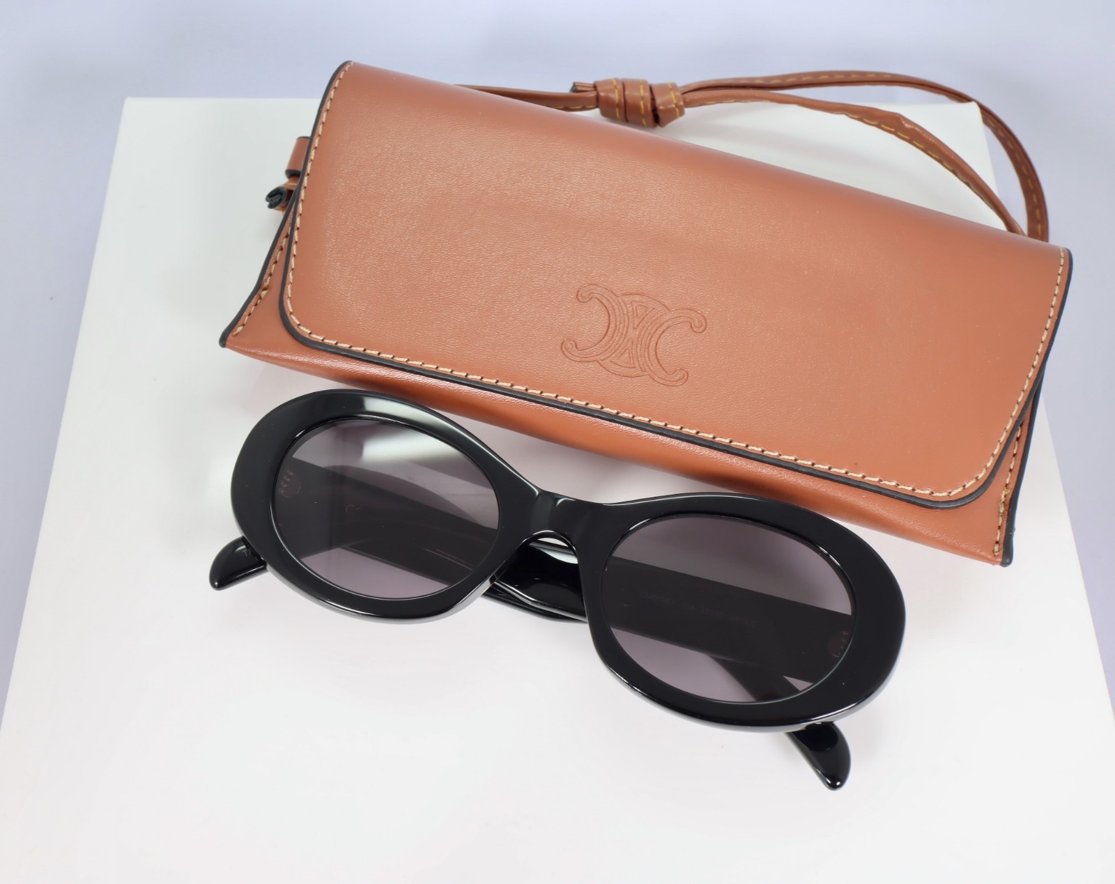 Celine CL40194U 01A 52mm Round Black Sunglasses with Grey Lens